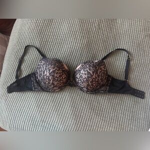 Victoria's Secret Black Lace Overlay Push-Up Bra